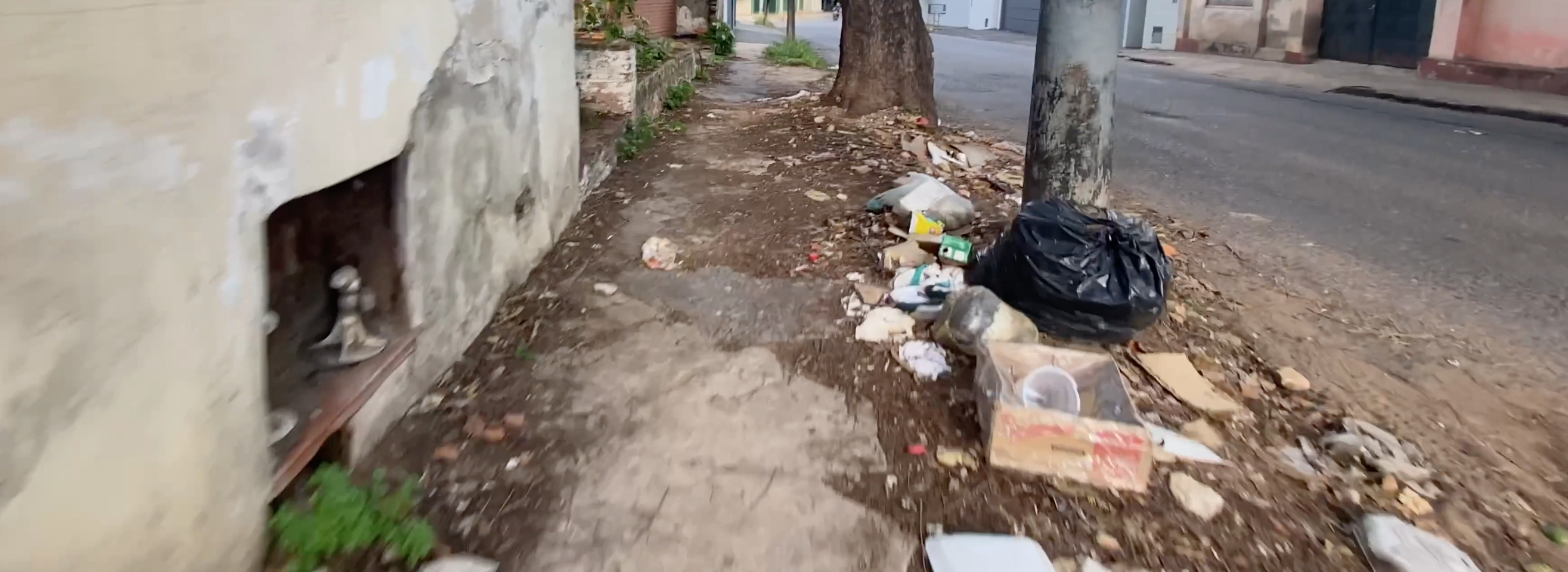 Difficult to walk on sidewalk in Paraguay