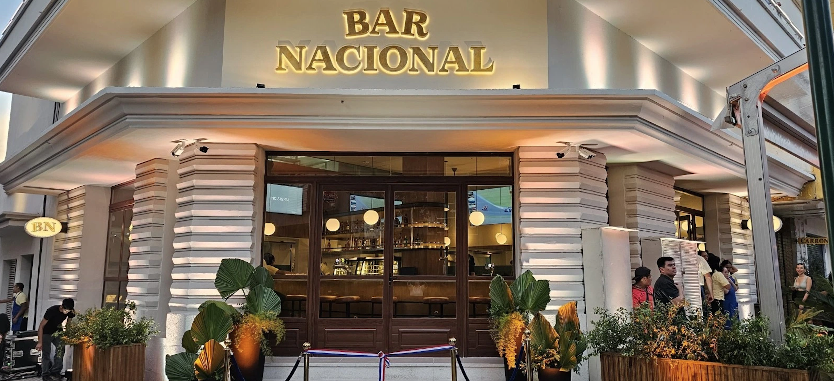 Best Bar in the Center of Asunción, Paraguay. Bar Nacional