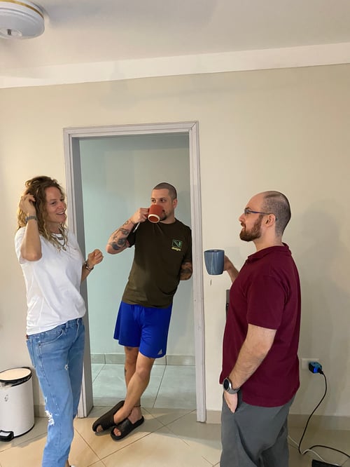 break time chatting at Fluido Spanish school